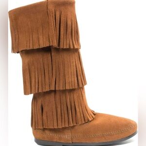 Minnetonka Women's 1632 - Calf Hi 3-Layer Fringe Boot Size 6
